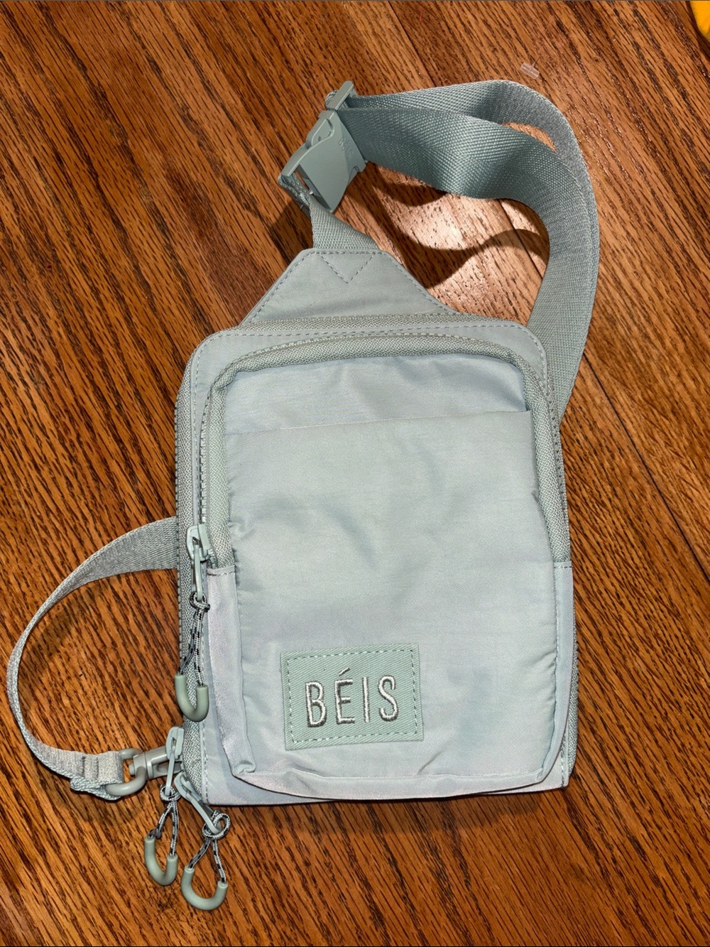 NWOT Beis The Sport Sling in Slate
